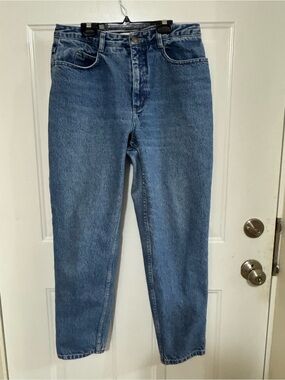 Classic High-Rise Women’s Blue Jeans